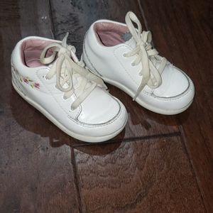 Stride Rite Emilia White Lea Girls Shoe Size 5.5M
